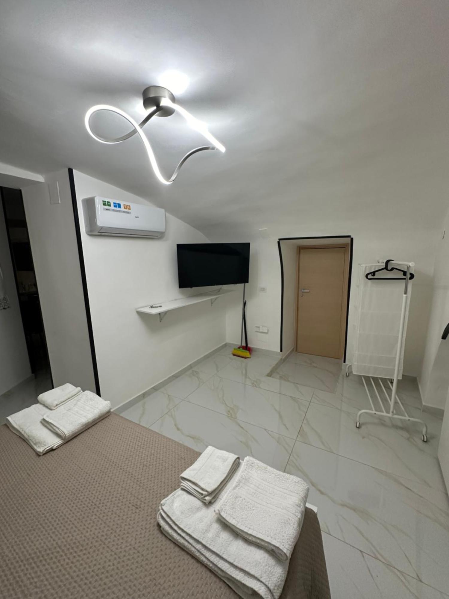 Hotel Rose'S House à Naples Extérieur photo